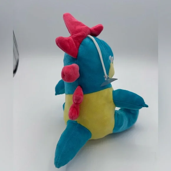 Pokemon Sitting Croconaw 9” Plush w/ Suction Cup Window Cling - Picture 8 of 8